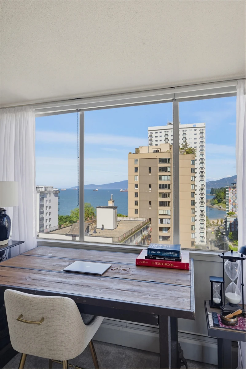 Family Room Photo of 1204 1251 Cardero Street, Vancouver, BC