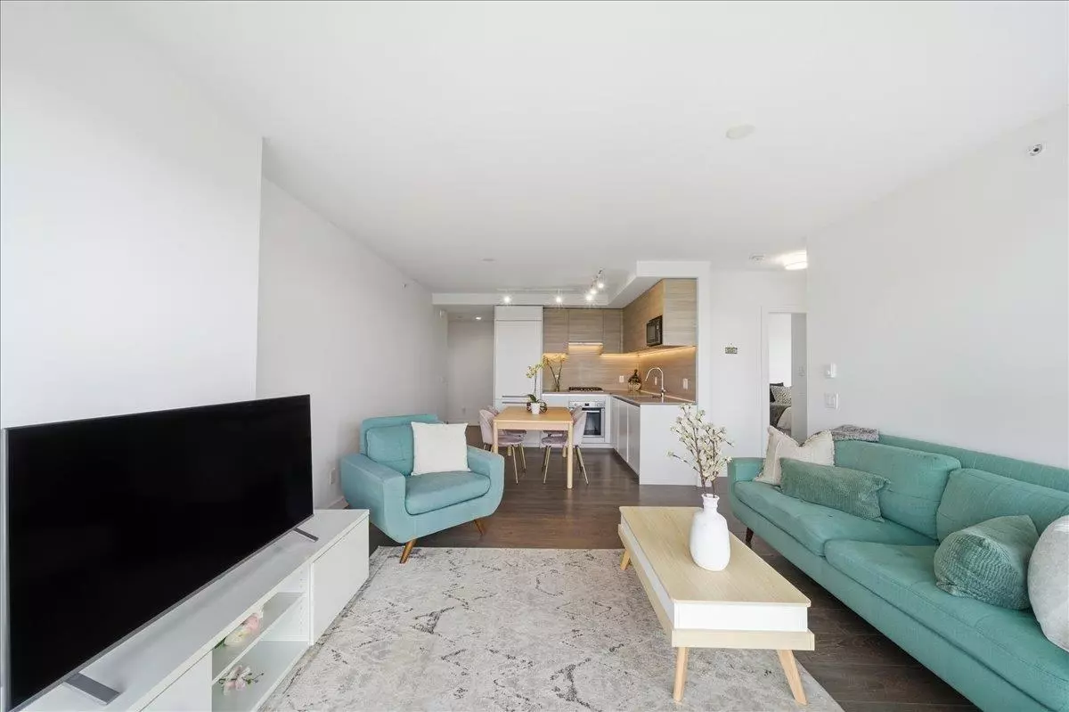 Family Room Photo of 1904 652 Whiting Way, Coquitlam, BC