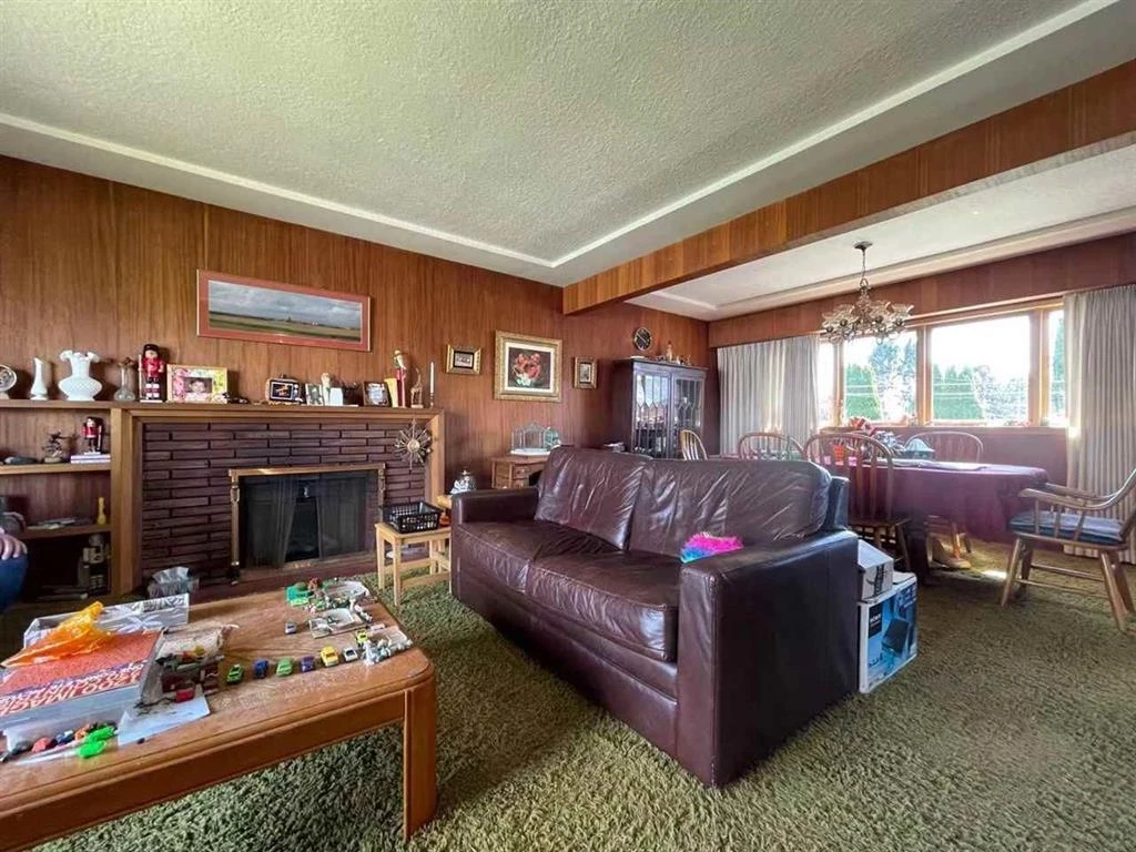 Family Room Photo of 7833 Coquitlam Street, Burnaby, BC