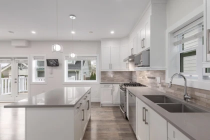 Breakfast Nook Photo of 2255 E 35th Avenue, Vancouver, BC