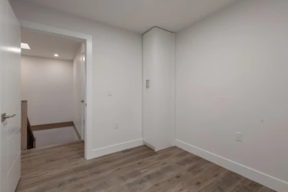 Hallway Photo of 2255 E 35th Avenue, Vancouver, BC