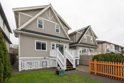 Hot Tub / Spa Photo of 2255 E 35th Avenue, Vancouver, BC