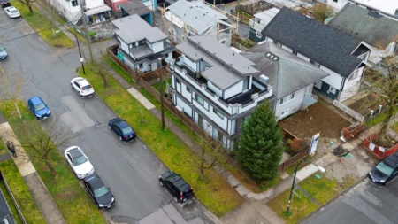 Garden / Landscaping Photo of 1805 E 37th Avenue, Vancouver, BC