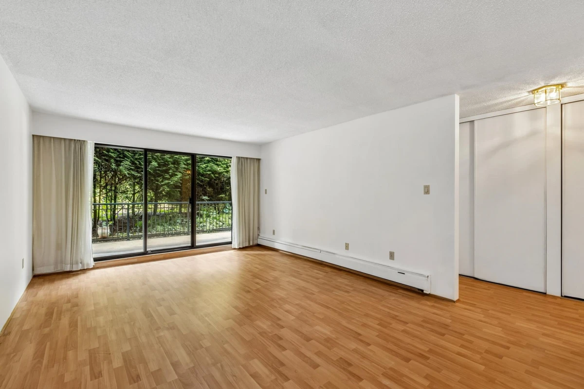 Living Room Photo of 219 1385 Draycott Road, North Vancouver, BC