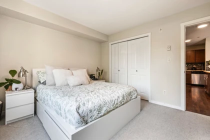 Guest Bathroom Photo of 309 2038 Sandalwood Crescent, Abbotsford, BC