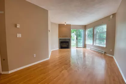 Kitchen Photo of 206 22277 122 Avenue, Maple Ridge, BC