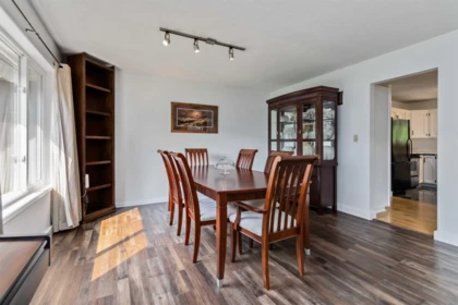 Breakfast Nook Photo of 9220 Coote Street, Chilliwack, BC
