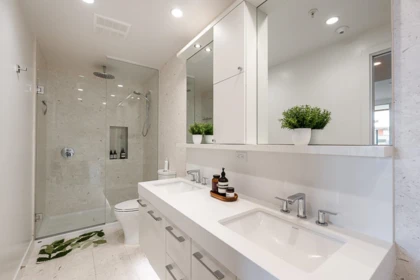 Primary Bathroom Photo of 507 1439 George Street, White Rock, BC