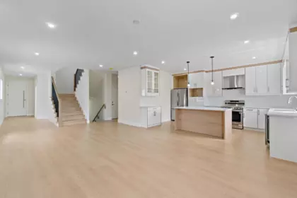 Pantry Photo of 32546 HIGGINBOTTOM COURT, Mission BC V2V 2T7