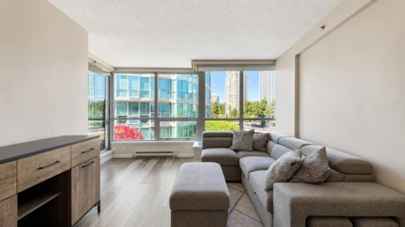 612 6028 Willingdon Avenue, Burnaby, BC, Burnaby — Apartment/Condo for sale