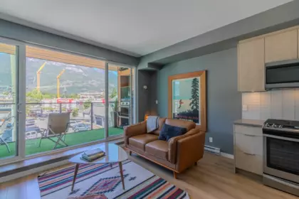 Breakfast Nook Photo of 303 38165 Cleveland Avenue, Squamish, BC