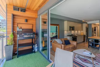 303 38165 Cleveland Avenue, Squamish, BC, Squamish — Apartment/Condo for sale