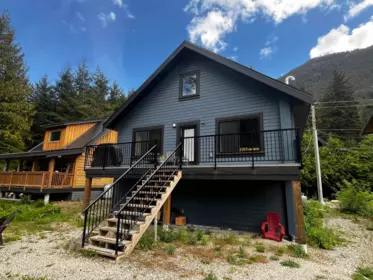 HG138 Old Hope Princeton Highway, Sunshine Valley, BC, Sunshine Valley — Single Family Residence for sale