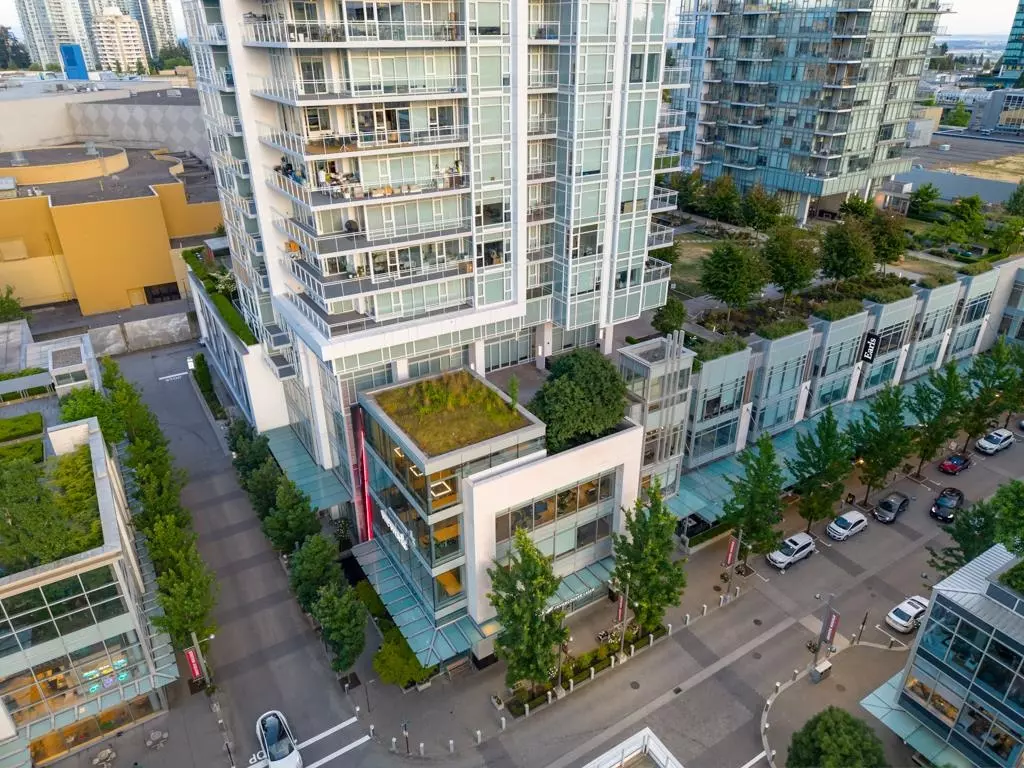 Exterior Rear Photo of 3903 4670 ASSEMBLY WAY, Burnaby BC V5H 0H3