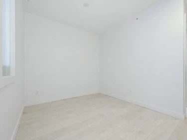Primary Bathroom Photo of 3903 4670 Assembly Way, Burnaby, BC