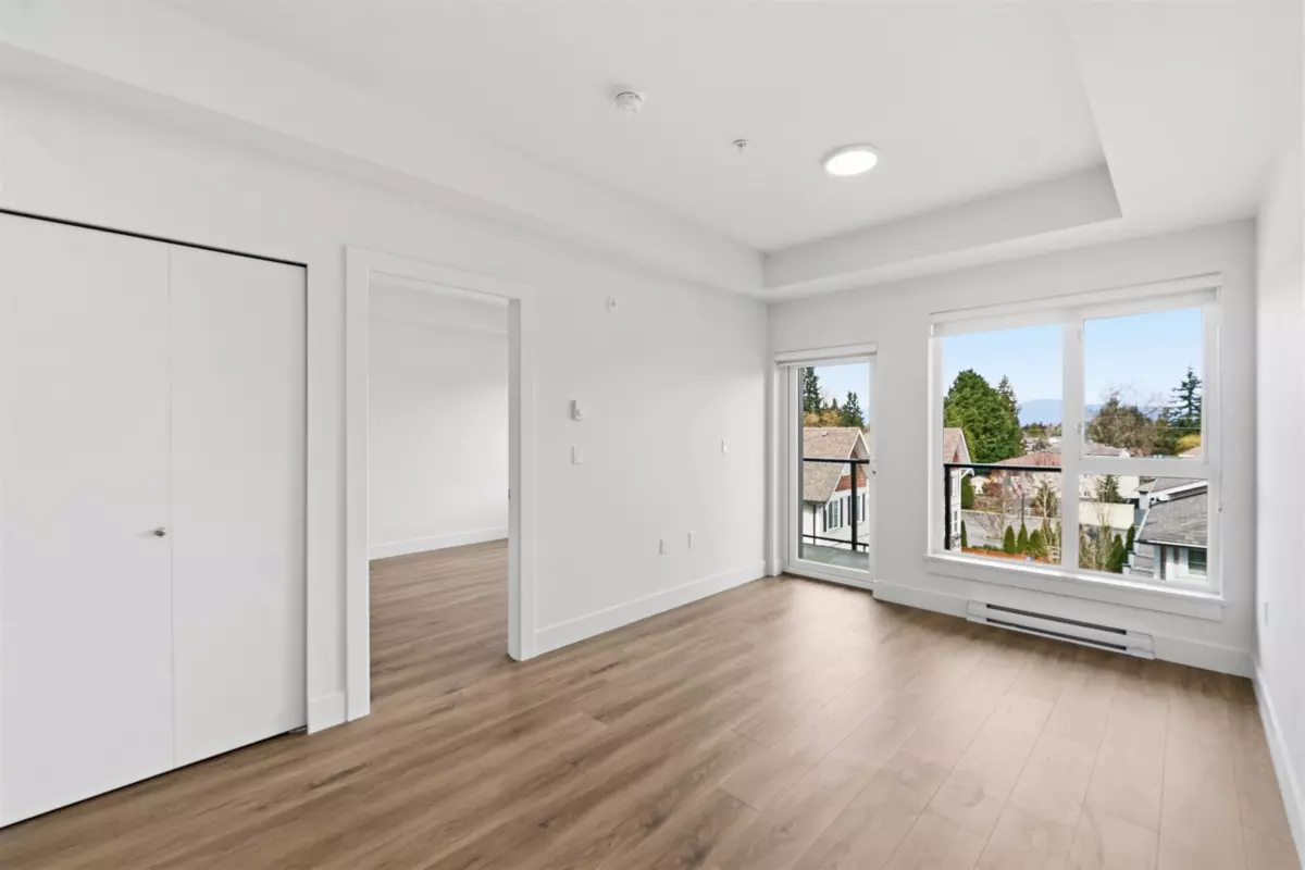 Living Room Photo of 414 15739 Fraser Highway, Surrey, BC
