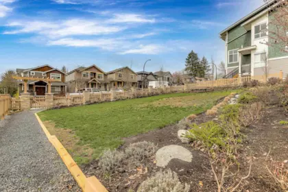 Front Yard Photo of 83 24108 104 Avenue, Maple Ridge, BC