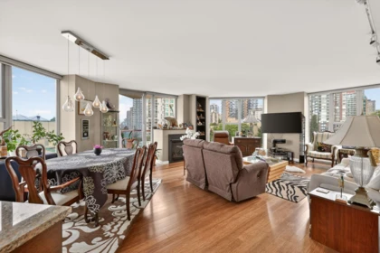 Breakfast Nook Photo of 1005 1000 Beach Avenue, Vancouver, BC
