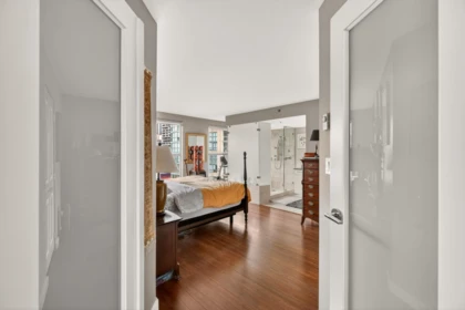Office / Den Photo of 1005 1000 Beach Avenue, Vancouver, BC