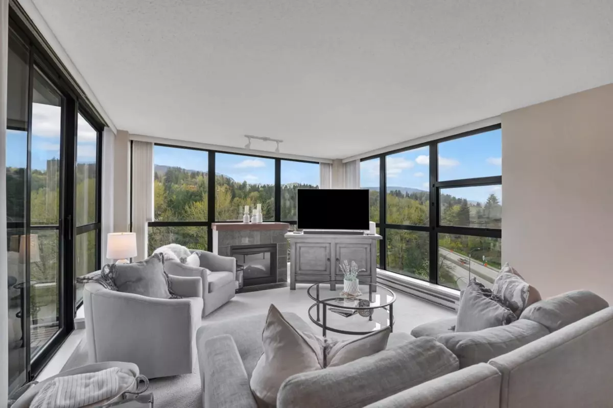 Living Room Photo of 1001 288 Ungless Way, Port Moody, BC