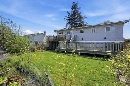 17569 60 Avenue, Surrey, BC, Surrey — Single Family Residence for sale