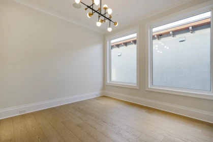 Hallway Photo of 15729 Cliff Avenue, White Rock, BC