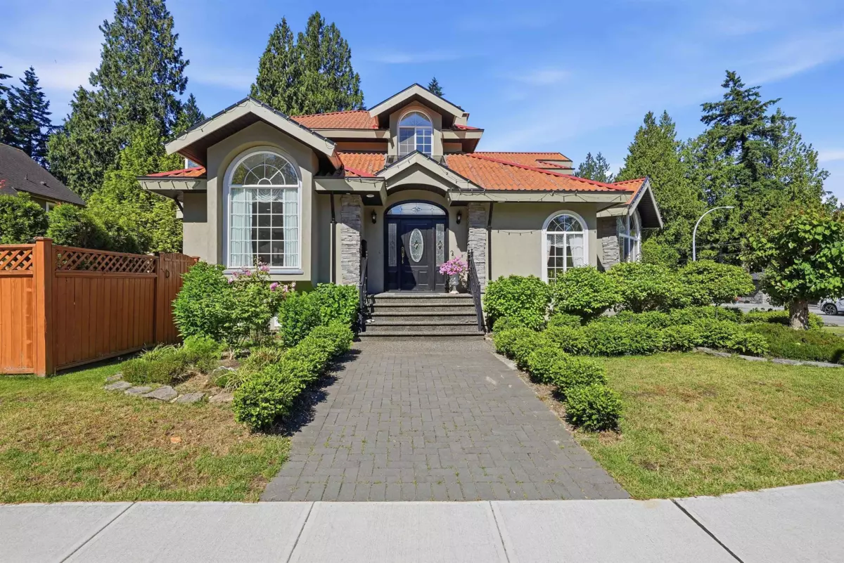Living Room Photo of 20560 46a Avenue, Langley, BC