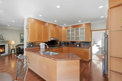 Breakfast Nook Photo of 20560 46a Avenue, Langley, BC