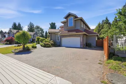 20560 46a Avenue, Langley, BC, Langley — Single Family Residence for sale