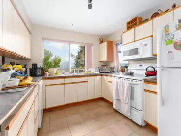 Laundry Room Photo of 4660 Bond Street, Burnaby, BC