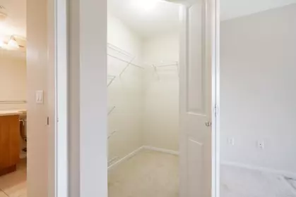 Hallway Photo of 201 3082 Dayanee Springs Boulevard, Coquitlam, BC