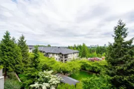 201 3082 Dayanee Springs Boulevard, Coquitlam, BC