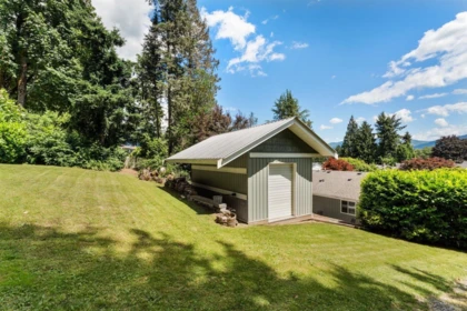 Garden / Landscaping Photo of 34347 Jasper Avenue, Mission, BC