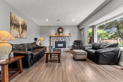 Pantry Photo of 34347 Jasper Avenue, Mission, BC