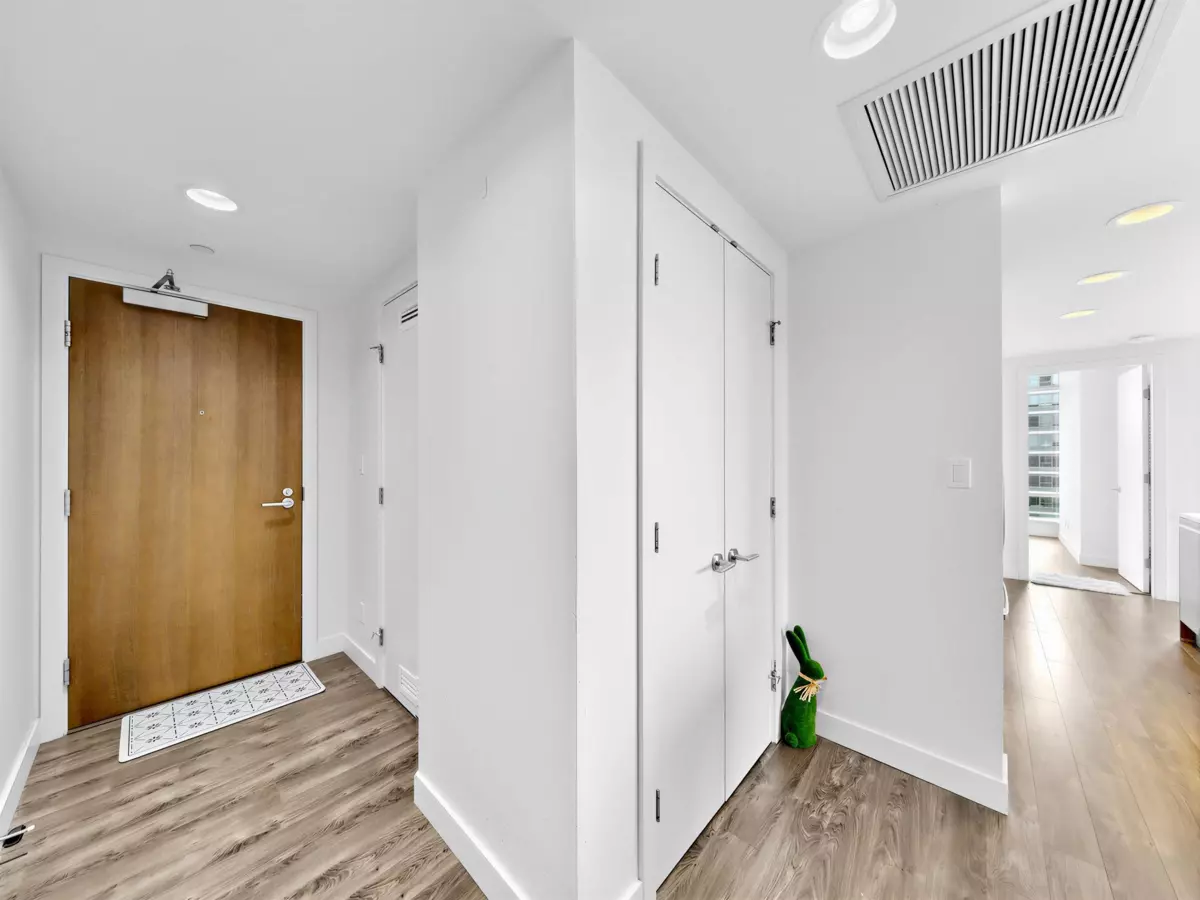 Family Room Photo of 1107 2008 Rosser Avenue, Burnaby, BC
