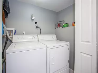Primary Bedroom Photo of 32202 Hillcrest Avenue, Abbotsford, BC