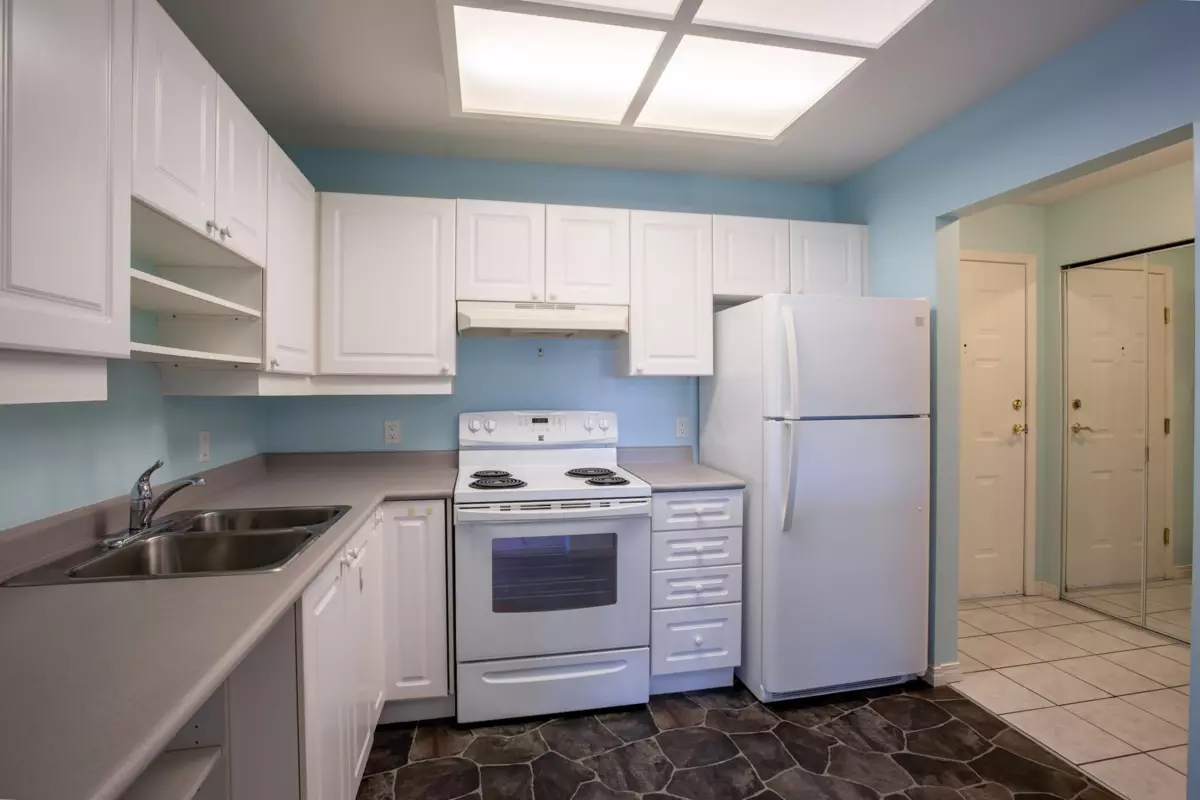 Dining Area Photo of 201 5711 Mermaid Street, Sechelt, BC