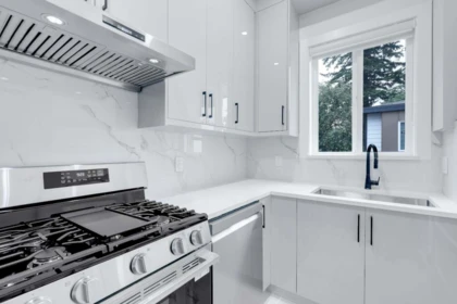 Guest Bathroom Photo of 102 9964 120 Street, Surrey, BC