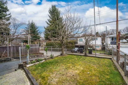 Swimming Pool Photo of 5262 Clarendon Street, Vancouver, BC