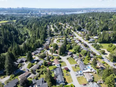 2495 Lauralynn Drive, North Vancouver, BC, North Vancouver — Single Family Residence for sale