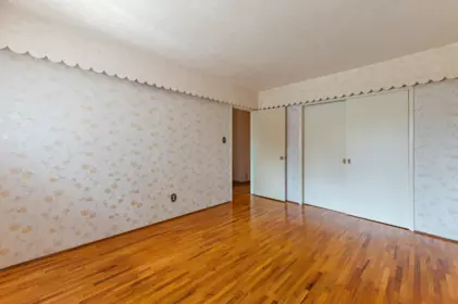 Garage Interior Photo of 2495 Lauralynn Drive, North Vancouver, BC