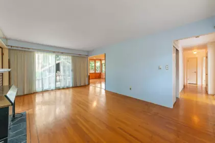 Office / Den Photo of 2495 Lauralynn Drive, North Vancouver, BC