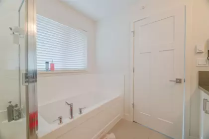 Entry Foyer Photo of 158 11305 240 Street, Maple Ridge, BC