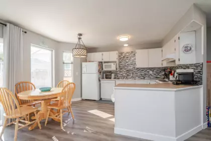 Breakfast Nook Photo of 2 45640 Storey Avenue, Chilliwack, BC
