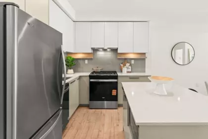 Kitchen Island Photo of 124 13788 76 Avenue, Surrey, BC