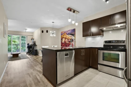 Primary Bedroom Photo of 332 1633 Mackay Avenue, North Vancouver, BC
