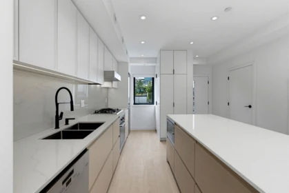 Breakfast Nook Photo of 18 520 W 28th Avenue, Vancouver, BC
