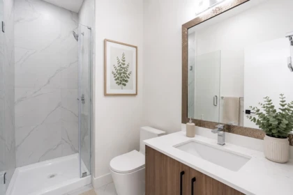 Entry Foyer Photo of 102 10721 157 Street, Surrey, BC