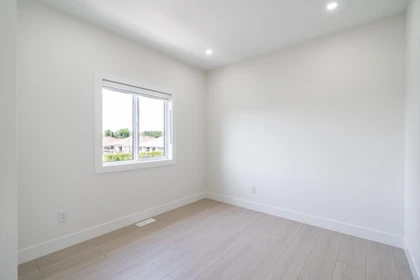Mudroom Photo of 102 10721 157 Street, Surrey, BC