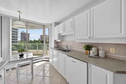 Breakfast Nook Photo of 802 6188 Patterson Avenue, Burnaby, BC